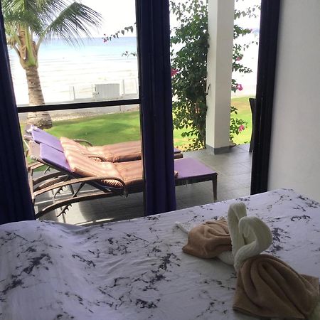 Bamboobeachvilla1 Ac New Oceanfront Pool Sunsetview Garden Kitchen Satellite Starlink Wi-Fi Dimiao Exterior photo